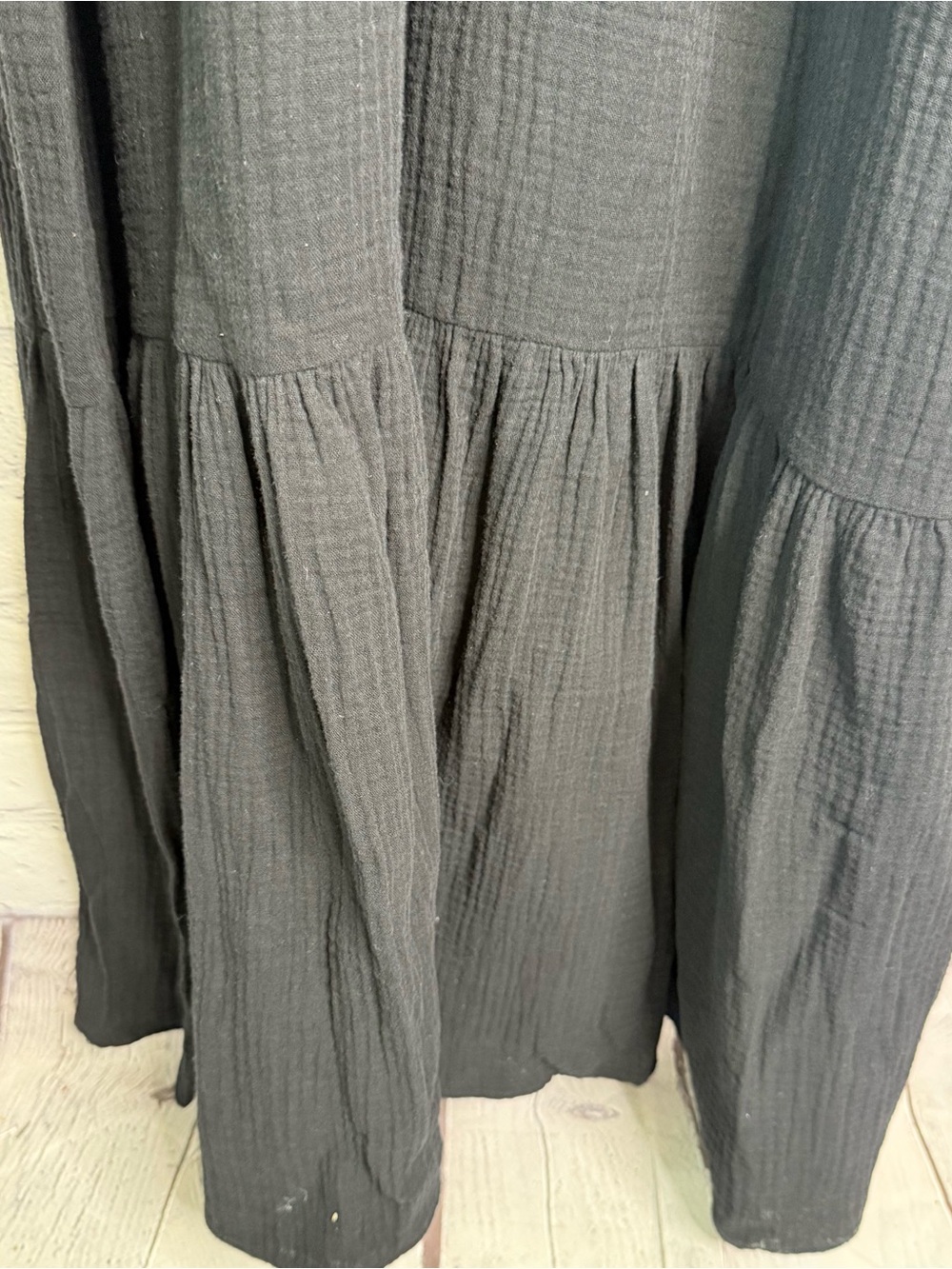 CHICO’S Flutter Sleeve Gauze Black Midi Dress 18 - Picture 4 of 8